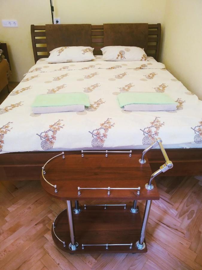 Lviv Appartment On Yaroslava Mudrogo 14 외부 사진