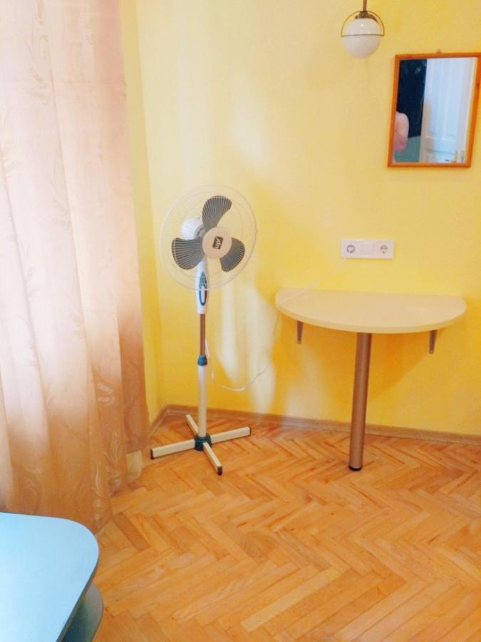 Lviv Appartment On Yaroslava Mudrogo 14 외부 사진